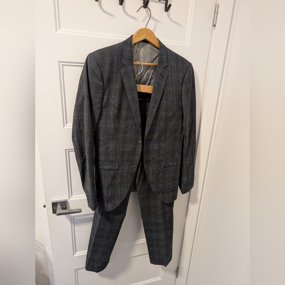 Tiger Of Sweden/Men's Wool Gray Suit Sz 46